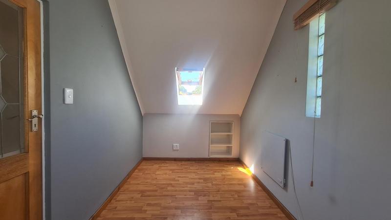 To Let 3 Bedroom Property for Rent in Pinelands Western Cape